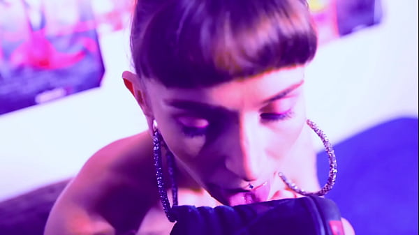 Nonton I Can Make You Cum With My Vans Sneakers thumbnail