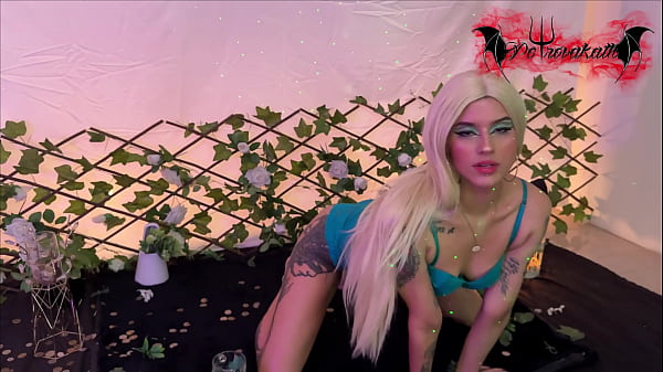 Hot saint patrick i want to suck cock