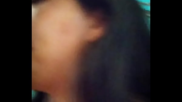 Sexo facil con mi vecina es una puta y la pongo a mamar verga 