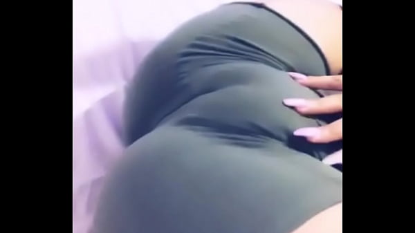 Play MP4 - Esposa bucetuda exibindo