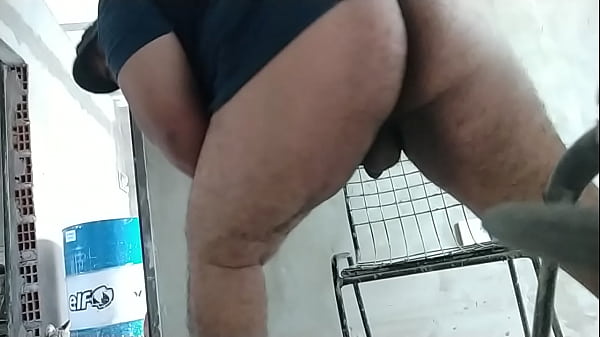 Gordito Se Manosea En El Descanso thumbnail