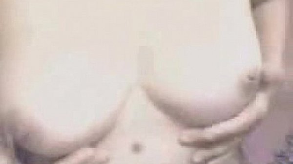 Vietnamese hot girl show cam 