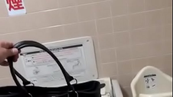 Japanese toilet slut