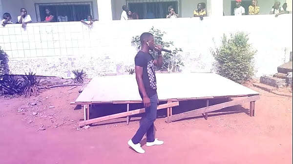 Nonton La Bonne Bite thumbnail