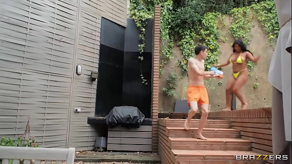 Play MP4 - Super Soakers &sol; Brazzers  &sol; download full from http&colon;&sol;&sol;zzfull&period;com&sol;soake