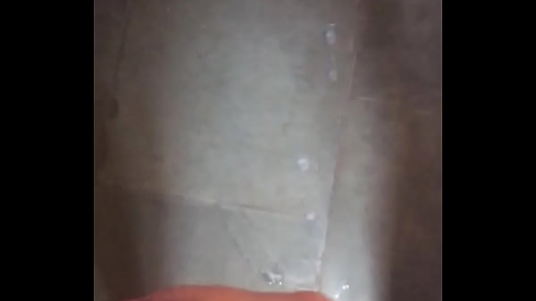 Gozando gostoso na punheta