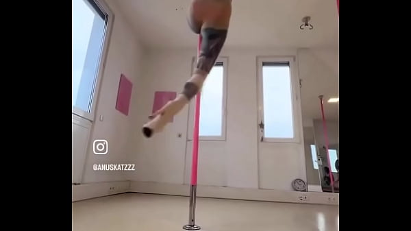 Tattoo doesn&rsquo;t work with pole dance let me know your answer in the comments seriously i edit this video like crazy 