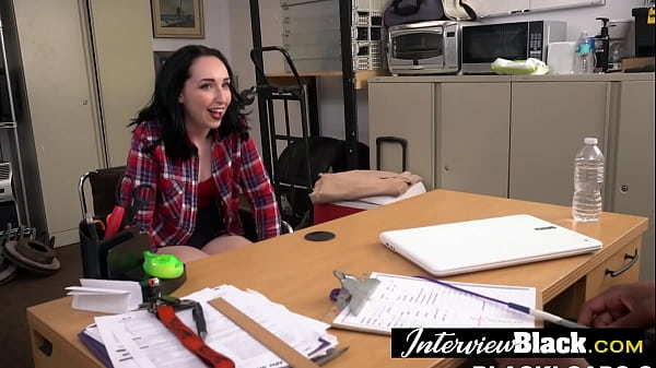 Horny PORNSTAR gets_her pussy broken_by huge_SHLONG