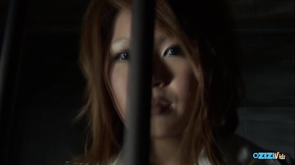 Nonton A Redhead Submissively Kneels To Accommodate A Group thumbnail