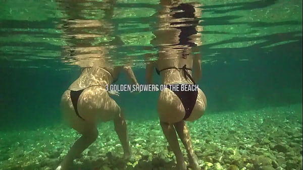 Play MP4 - 3 on the secret beach