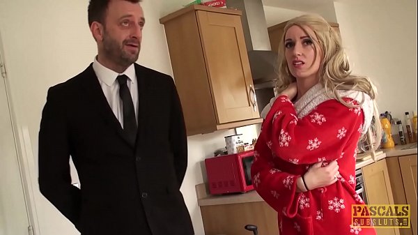 Horny slut enjoys rough pussy drilling