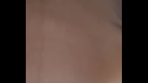 Vean cómo le encanta que le dé mileche cuando está_en cuatro