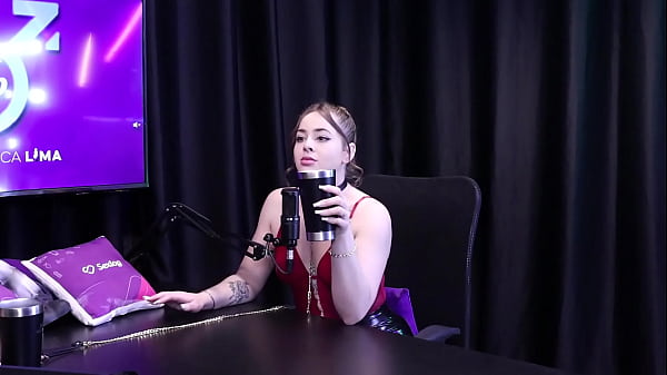 Dentro do BDSM ela não faz "isso", mas o Golden Shower... - Evelyn Zain (SHEER RED) - free Evelyn Zain video