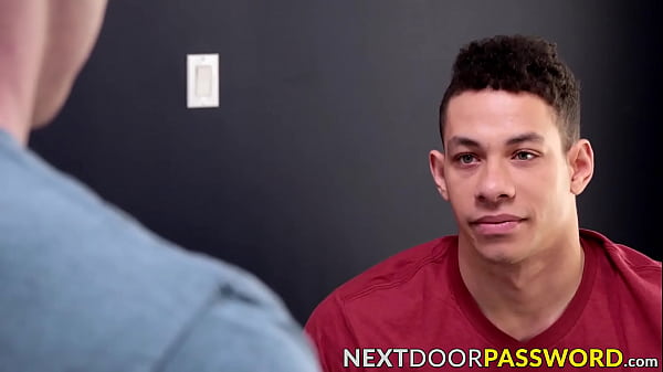 Inked hunk Markie More sucked off and barebacked