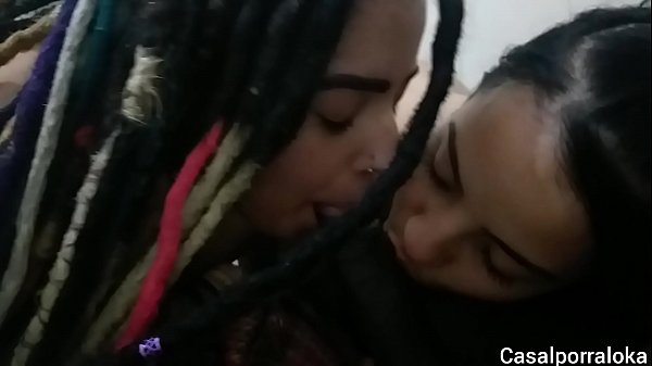 Play MP4 - gozei na boceta da morena sapeca   enquanto ela se pega com a emi rippi&lpar;ASSISTA  COMPLETO NO RED&rpar;