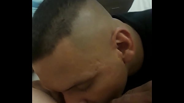 Eating pussy