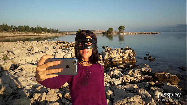 Golden hour piss blowjob & public sex while taking selfies