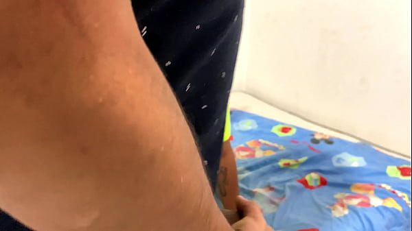 Play MP4 - La Mujer De Mi Amigo Se Toma Toda Pero Toda Mi Leche&excl; Para luego ir A Besarlo a el