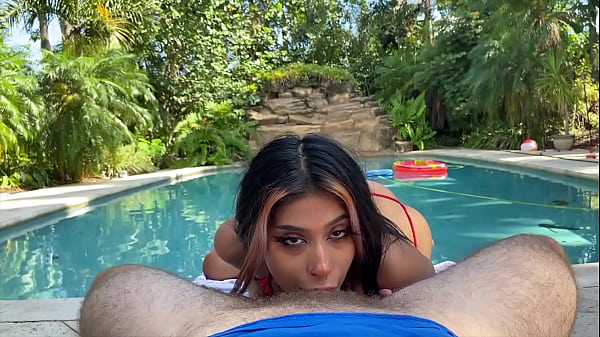 Outdoor Fucking With Hot Exotica Babe Venus Vera thumbnail