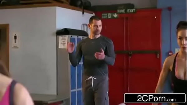 Play MP4 - perfect body gymnast fucking her trainer