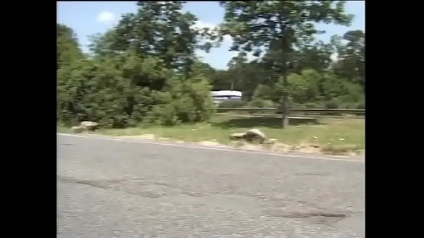 What better than a good blowjob when the car broke down 