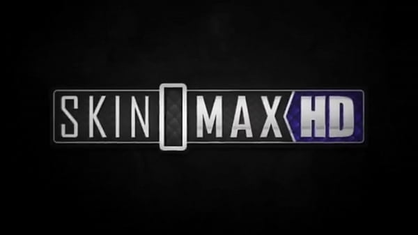 Angel Vain Trades Her Wings_for Cock