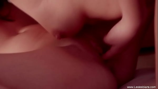 Daphne Makes Sweet Love To Lesbian Carla Wetness Session