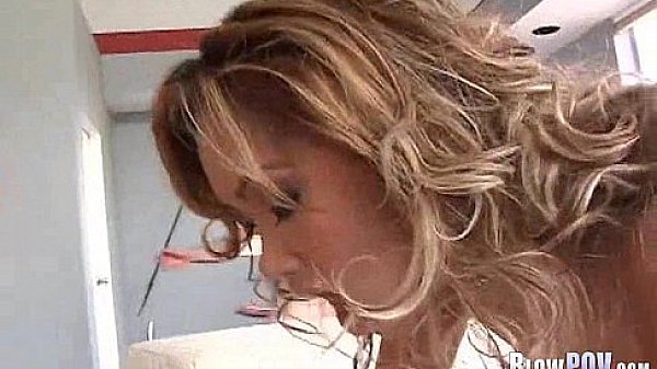 Slut gives a sloppy bj 212 