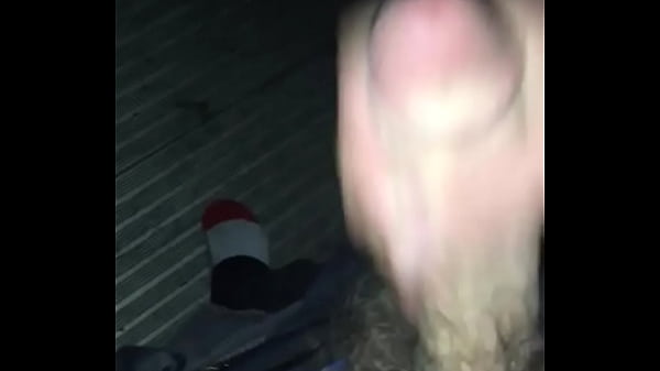 Play MP4 - Jacking off