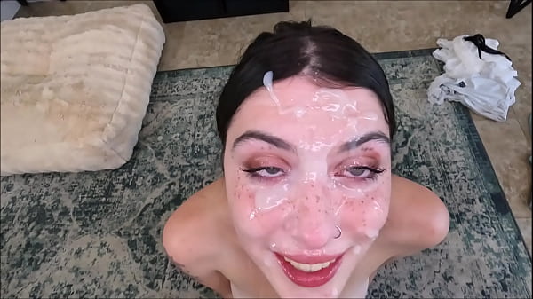 Daydream Daisy Gets Cum On Her Pretty Face thumbnail