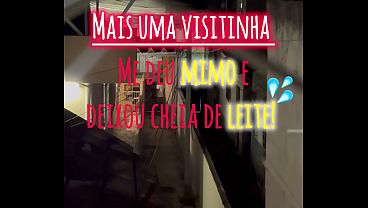 Nonton Amigo Do Corno Veio Assistir O Jogo E Acabou Comendo A Hotwife No P&ecirc;lo E Deixando Sua Buceta Cheia De Leite thumbnail