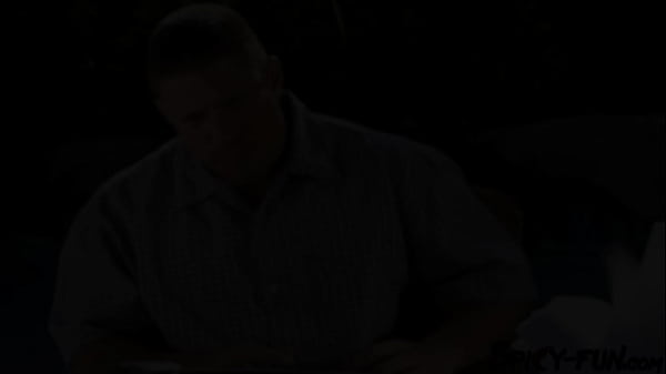 Nonton Novel Author Witnesses An Incredible Lesbian Threesome thumbnail