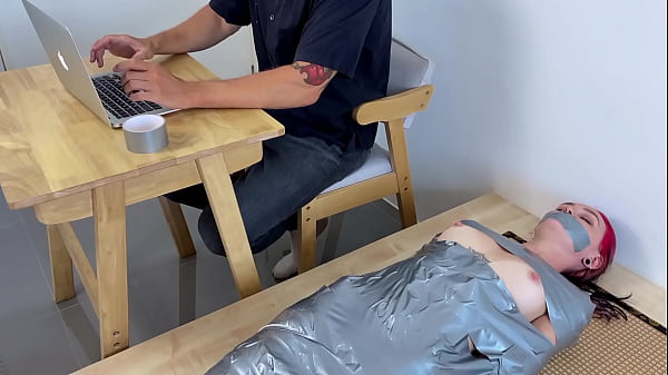 Nonton I Wrapped Her Whole Body In Ducttape thumbnail