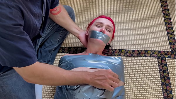 Nonton I Wrapped Her Whole Body In Ducttape thumbnail