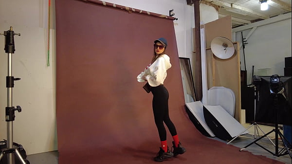 Maria stripping for photographer 