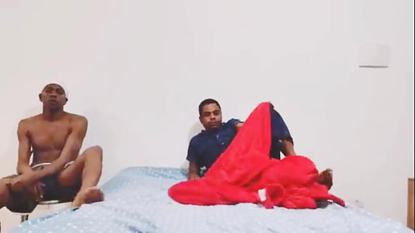 Nonton Fanny Prado Deu Gostoso Para Seu Cunhado Enquanto O Marido Imprest&aacute;vel Chegou Do Servi&ccedil;o E Foi Dormir thumbnail