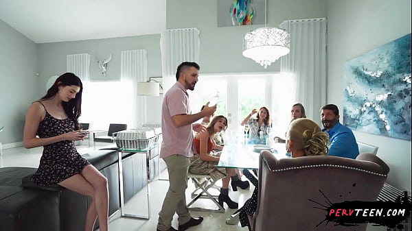 Me follo a la hermana de mi novia justo al lado de mi suegro &ndash; pervteen