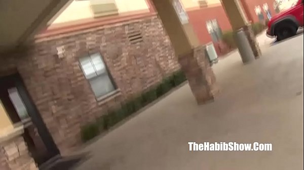 sexy creo lady queen gets fucked by_quick mart_worker