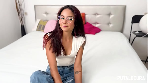 Play MP4 - PutaLocura - Linda colombiana Allison Sweet traga la lefa de Torbe en Pilladas