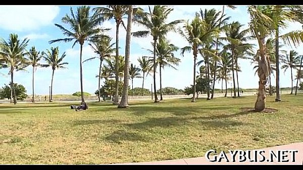 Oral job with a horny gay stud 