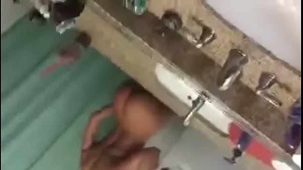 64B848AC-8064-426B-9E82-F5A3F2A524F0.MOV 