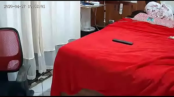 Play MP4 - Video escondido minha cunhada no celular