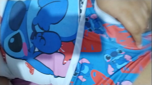 Me grabó y le envío vídeo a mí_vecino, quiero_convencerlo de que me folle