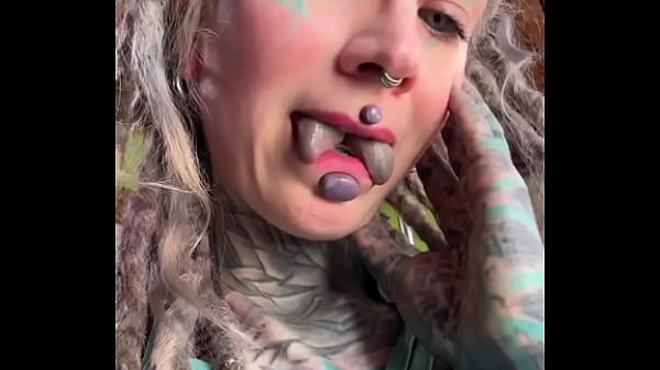 What can I do best with my tongue ?Wrong asnwers only in the commentzZ ...--------#tonguesplit #tongue #bodymodi... 