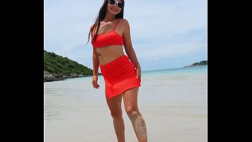Nonton Orange Bikini Fun And Beauty Flashing On The Beach thumbnail