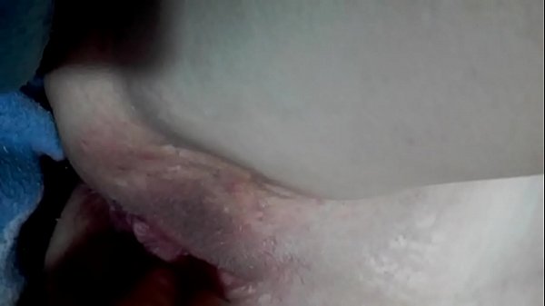 Play MP4 - A mi vecina le encanta el dedo