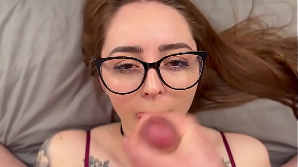 Latina girl with a big ass fucked her boss 