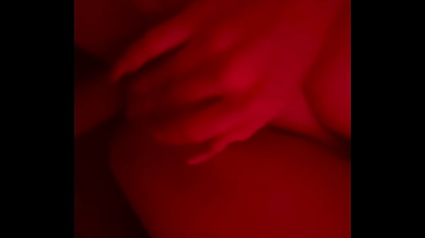 Play MP4 - A mi perra le gusta subirme encima mio