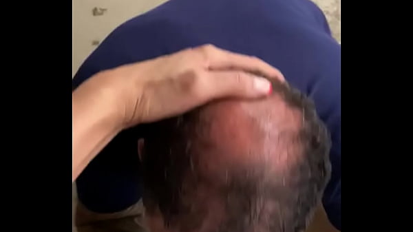 Play MP4 - Pompino a Marcella in parcheggio