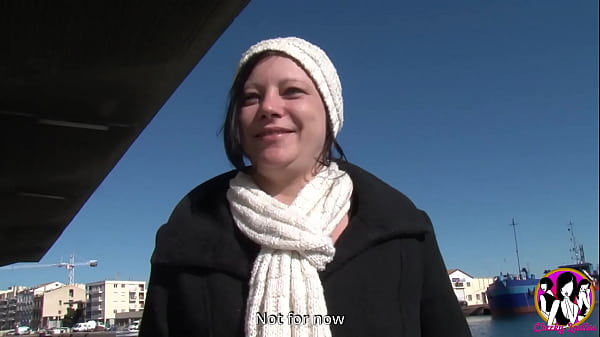 Play MP4 - Hot bitch Caro showing herself public then fucked hard